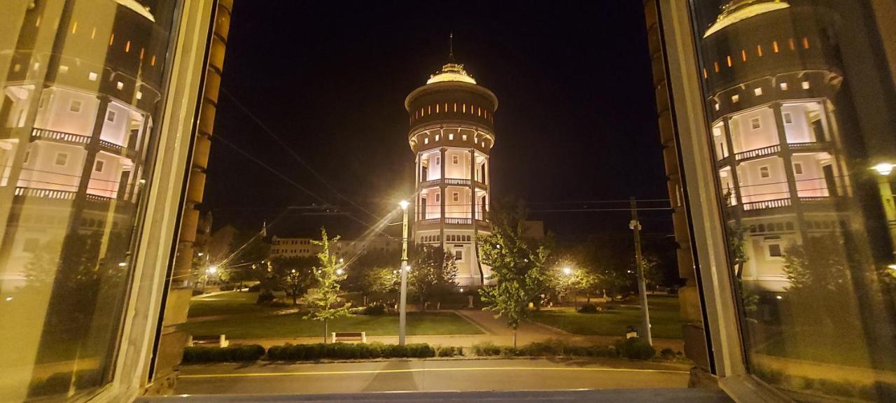 Tower Szeged Belvarosi Exkluziv Panoramas Apartman - Free Parking Buitenkant foto
